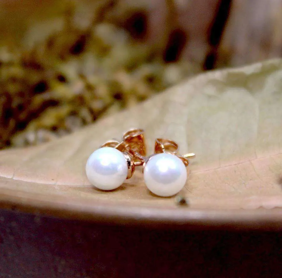 18K Rose Gold Plated Little White Pearls 6 mm Simulated Pearl Stud Earrings for Woman