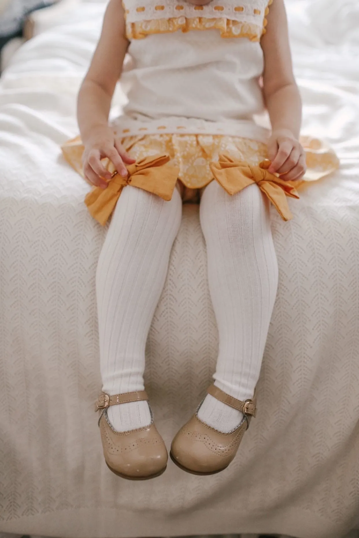 Emma Linen Bow Socks