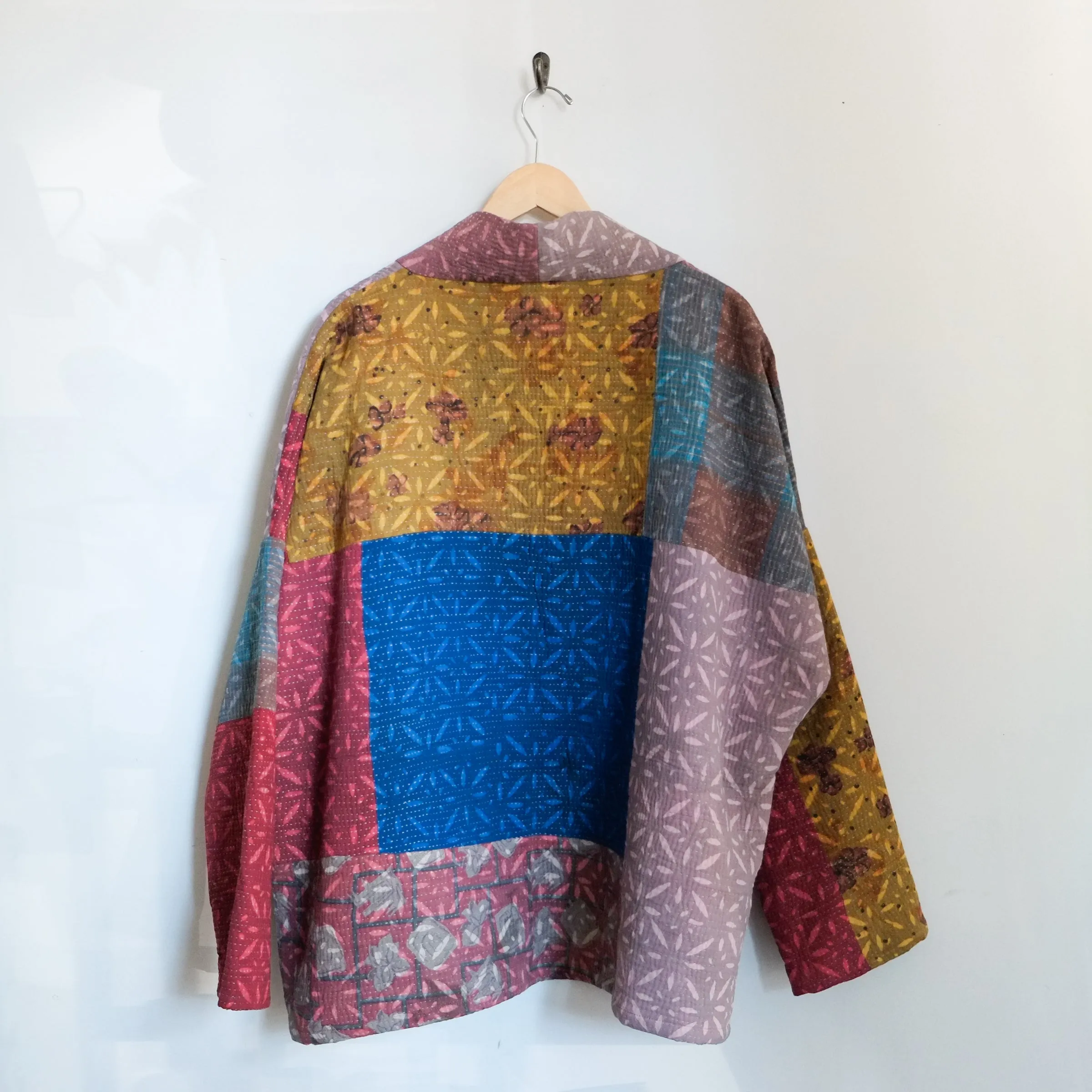 L Multi Color Block with Petal Pattern Anoushka Jacket LM145