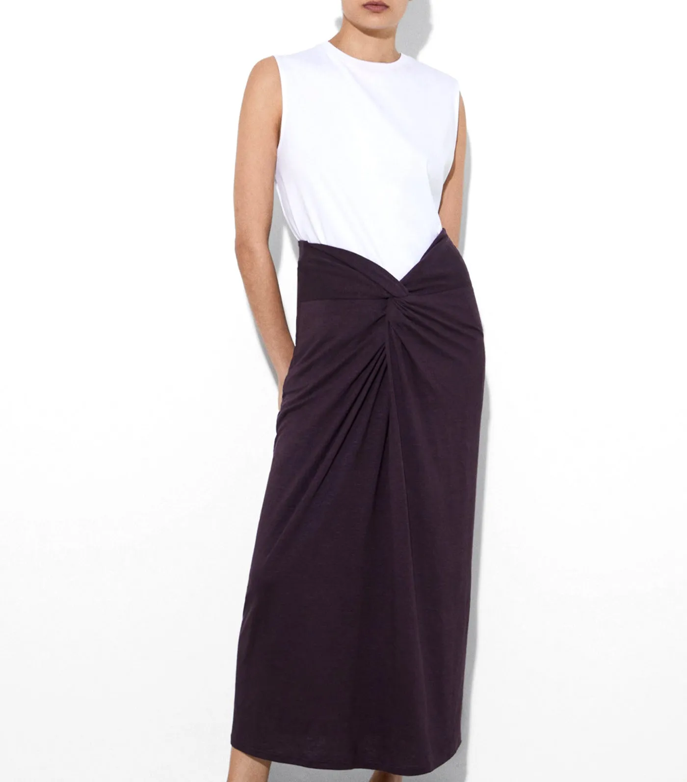 Long Skirt with Knot Detail in Linen Violet