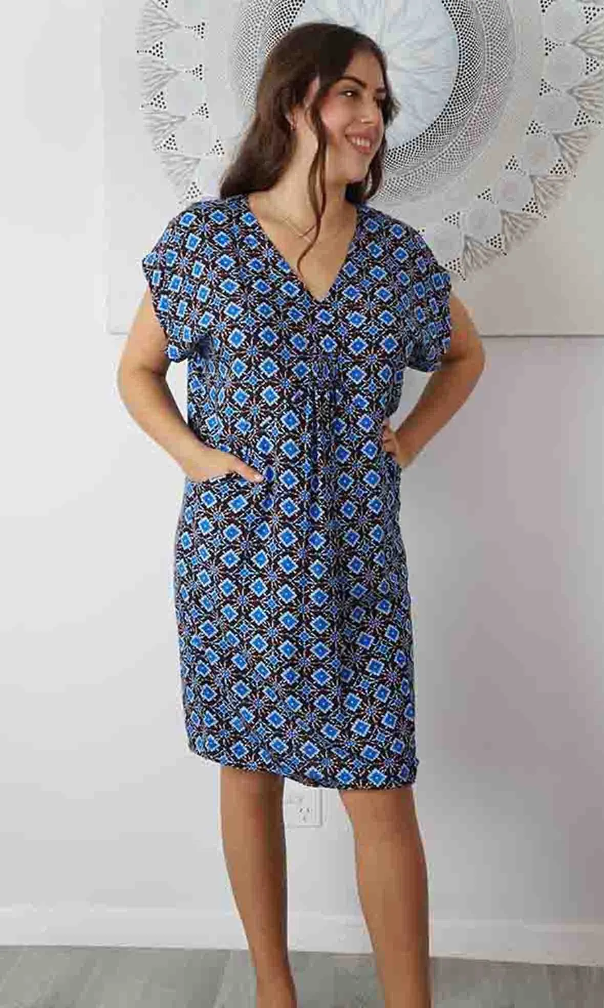 Rayon Cruiser Dress Snowflower, More Colours